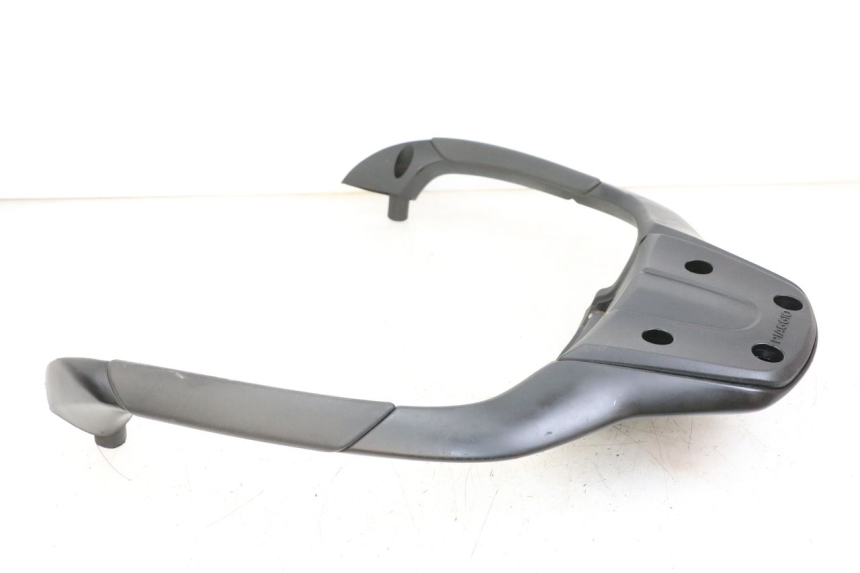 photo de KUFER TYŁ PIAGGIO MP3 HPE 350 (2018 - 2020) - Widok z bliska