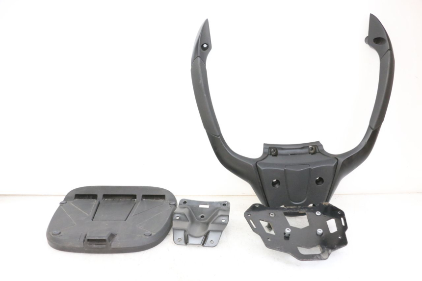 photo de KUFER TYŁ PIAGGIO MP3 HPE 350 (2018 - 2020) - Kontrola wizualna