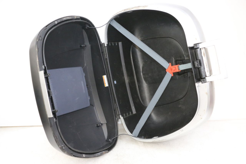 photo de KUFER TYŁ PIAGGIO MP3 HPE 350 (2018 - 2020) - Punkty mocowania