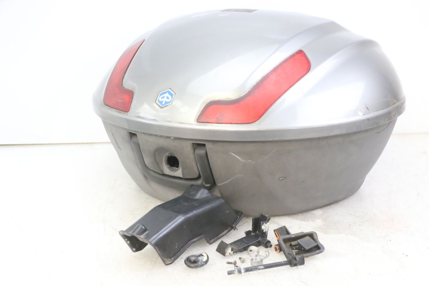 photo de KUFER TYŁ PIAGGIO MP3 LT 300 (2010 - 2016) - Widok główny