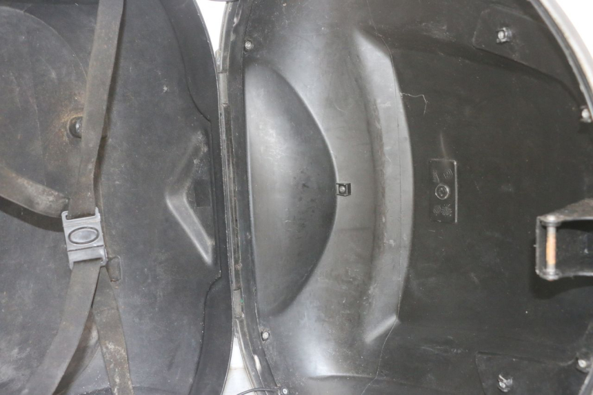 photo de KUFER TYŁ PIAGGIO MP3 LT 300 (2010 - 2016) - Widok profilu