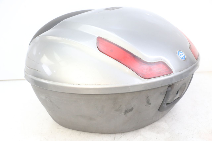 photo de KUFER TYŁ PIAGGIO MP3 LT 300 (2010 - 2016) - Oznaczenia i referencje