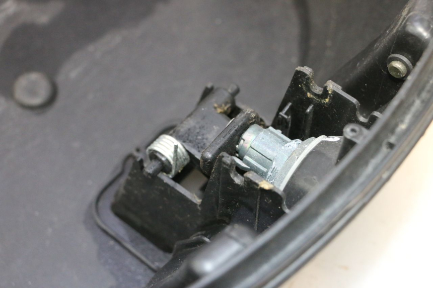 photo de KUFER TYŁ PIAGGIO MP3 LT 400 (2007 - 2012) - Część sprawdzona