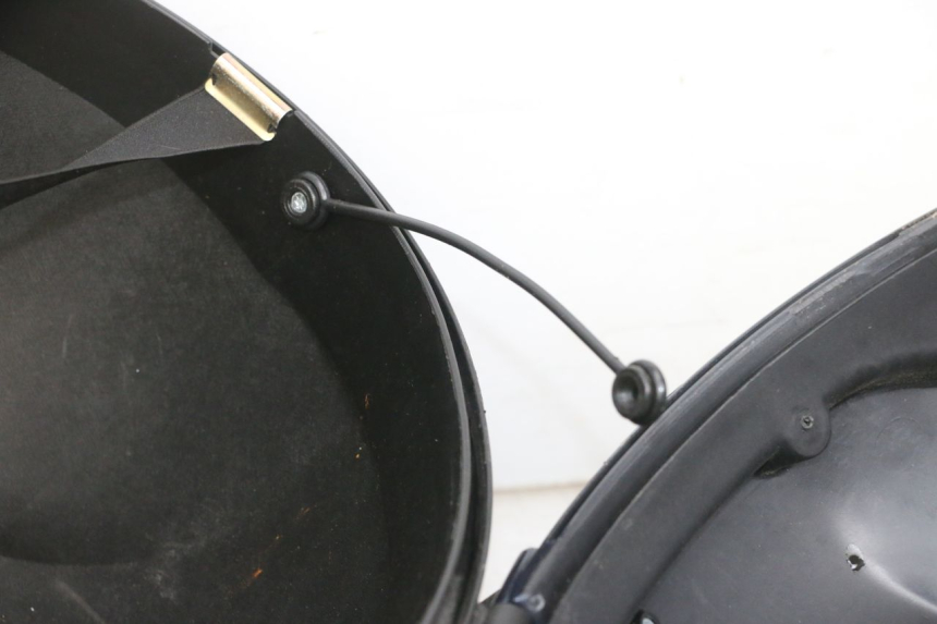 photo de KUFER TYŁ PIAGGIO MP3 RL 250 (2006 - 2010) - Inny kąt widzenia