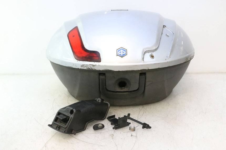 photo de KUFER TYŁ PIAGGIO MP3 125 (2006 - 2014) - Widok główny