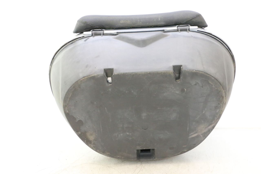 photo de KUFER TYŁ PIAGGIO MP3 125 (2006 - 2014) - Zoom stanu zużycia