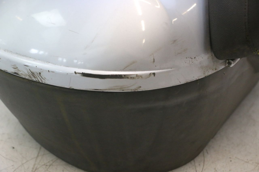photo de KUFER TYŁ PIAGGIO MP3 125 (2006 - 2014) - Widok ogólny