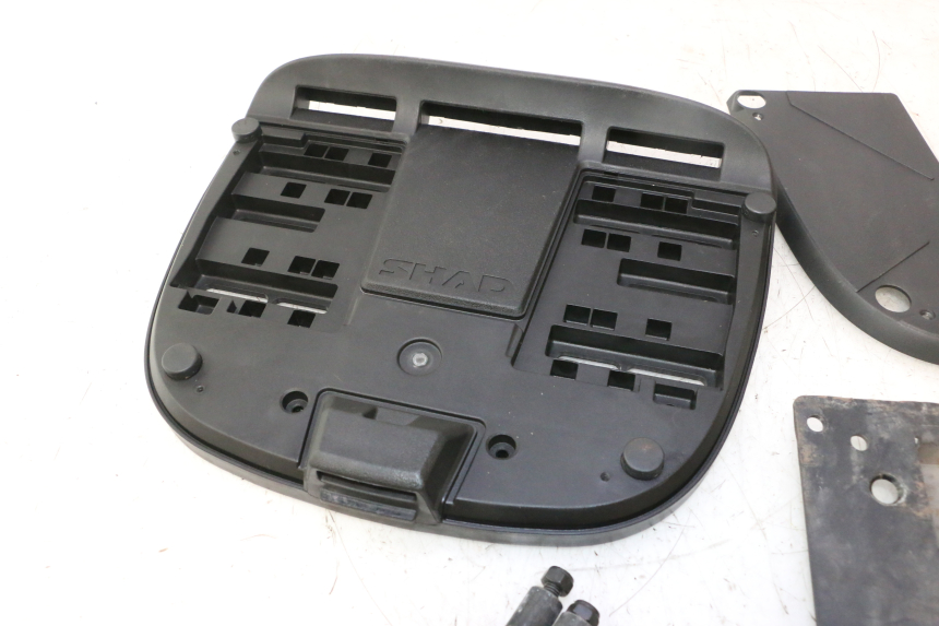 photo de TOP CASE PIAGGIO MP3 500 (2016 - 2018) - Zoom stanu zużycia