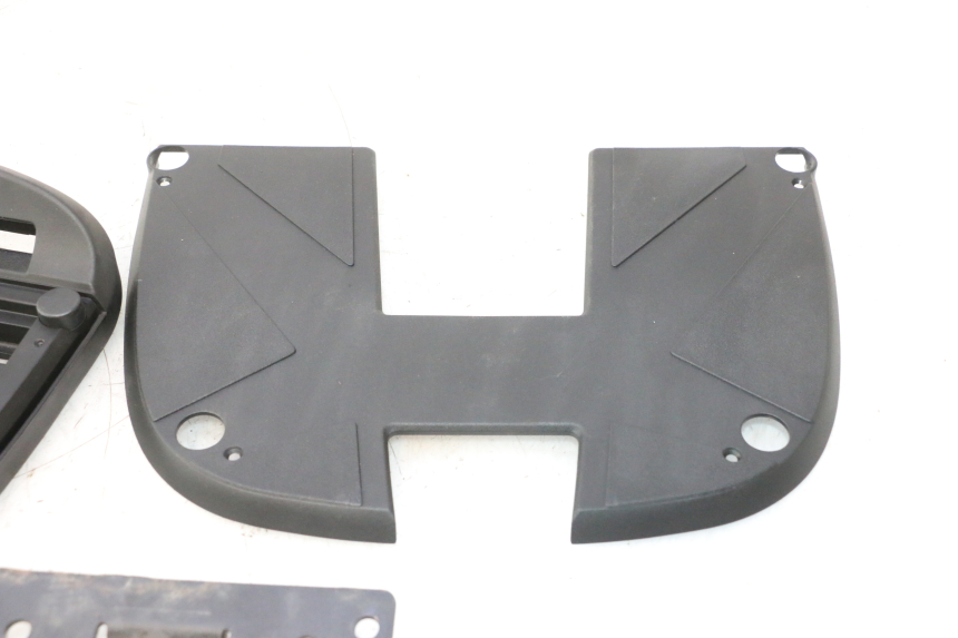 photo de TOP CASE PIAGGIO MP3 500 (2016 - 2018) - Inny kąt widzenia