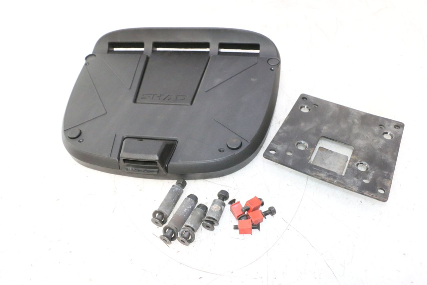 photo de TOP CASE PIAGGIO MP3 500 (2016 - 2018) - Punkty mocowania