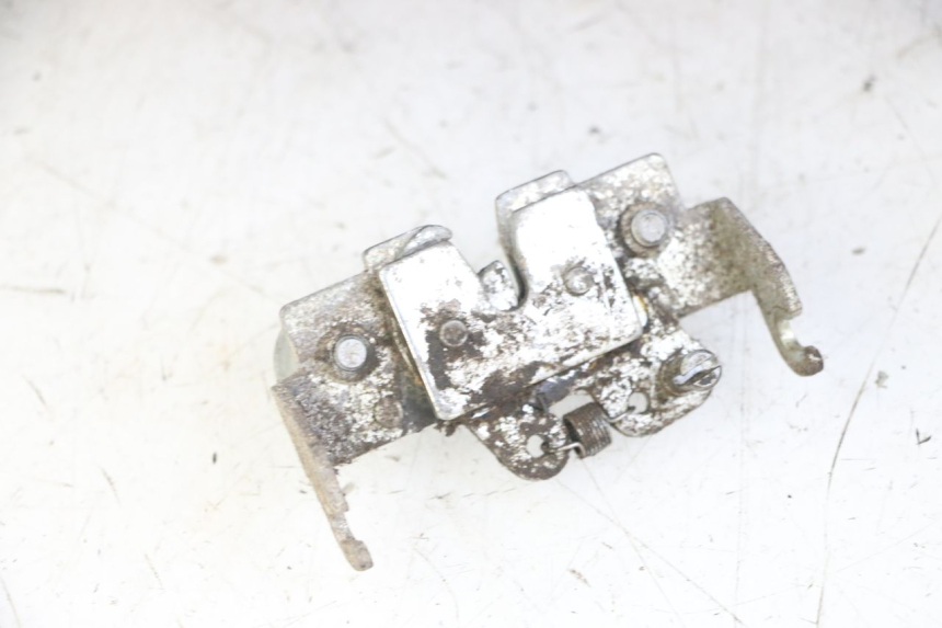 photo de KUFER TYŁ APRILIA SCARABEO GT TOURING 125 (1999 - 2005) - Inny kąt widzenia