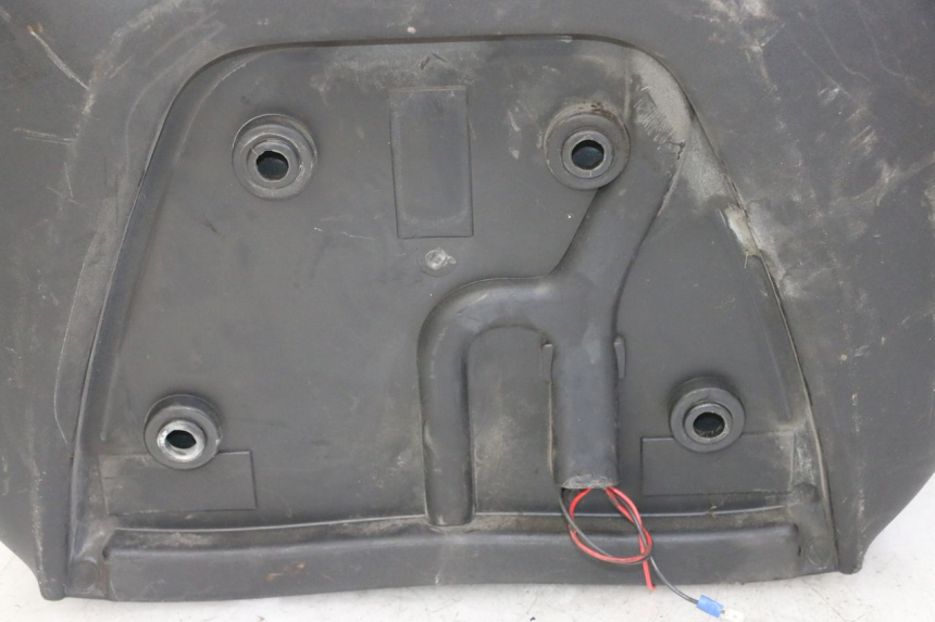 photo de KUFER TYŁ APRILIA SCARABEO GT TOURING 125 (1999 - 2005) - Widok ogólny