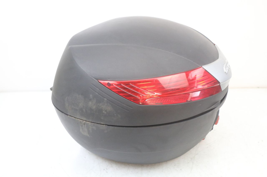 photo de KUFER TYŁ KYMCO SUPER 8 125 (2008 - 2015) - Stan powierzchni