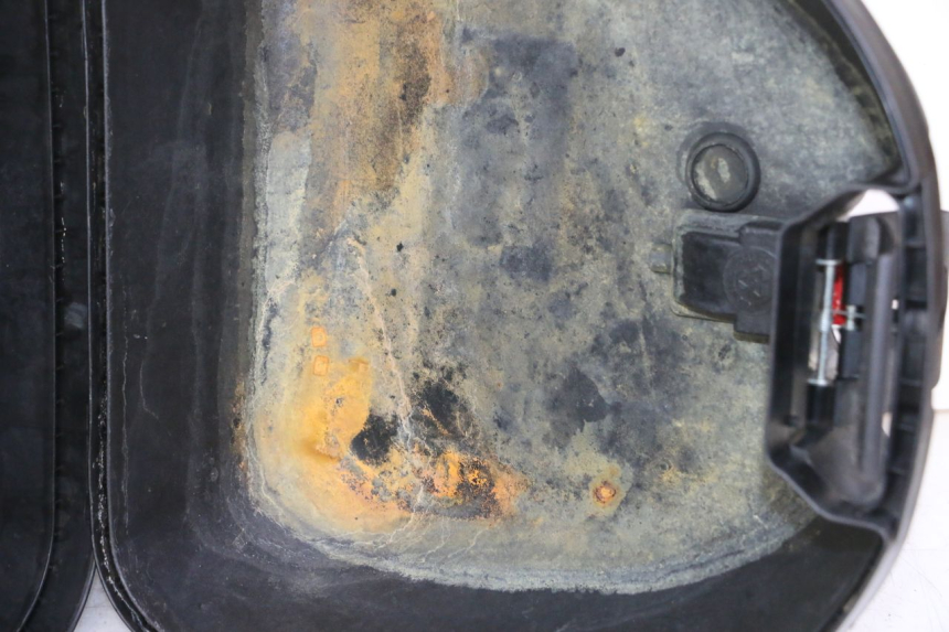 photo de KUFER TYŁ PEUGEOT V-CLIC VCLIC 50 (2007 - 2013) - Zoom stanu zużycia