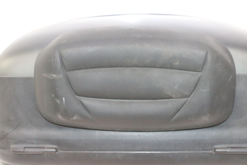 photo de TOP CASE YAMAHA X-MAX XMAX 125 (2010 - 2013) - Zbliżenie komponentów