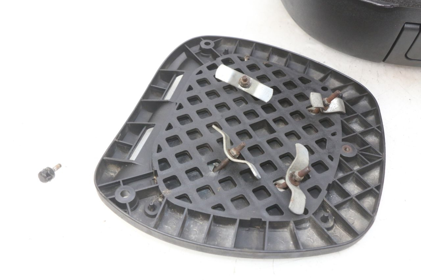 photo de KUFER TYŁ YAMASAKI YM T 125 (2015 - 2020) - Część sprawdzona