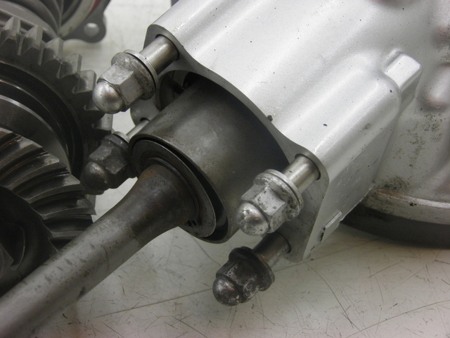 photo de NAPĘD KOŁA YAMAHA FJR 1300 (2004 - 2005) - Zbliżenie techniczne