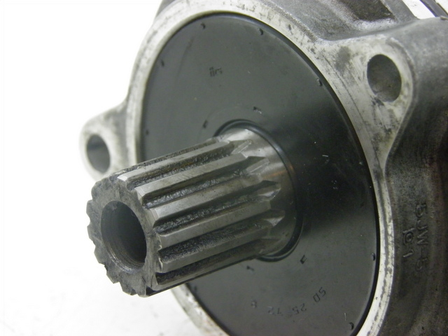photo de NAPĘD KOŁA YAMAHA FJR 1300 (2004 - 2005) - Inny kąt widzenia