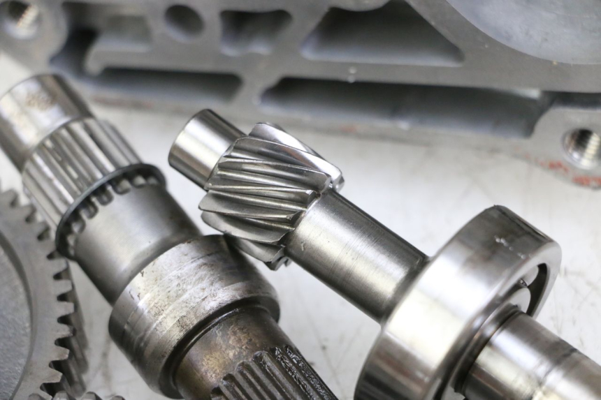 photo de NAPĘD KOŁA KYMCO AGILITY 4T 50 (2018 - 2022) - Struktura - zbliżenie