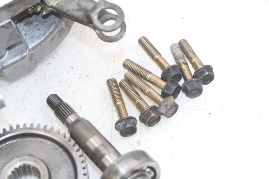 photo de NAPĘD KOŁA KYMCO AGILITY NAKED RENOUVO 2T 50 (2011 - 2018) - Zbliżenie komponentów