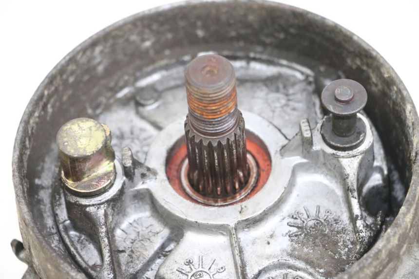 photo de NAPĘD KOŁA KYMCO AGILITY PREMIUM 50 (2007 - 2010) - Zbliżenie techniczne