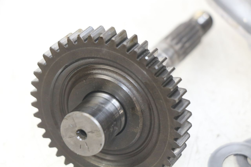 photo de NAPĘD KOŁA MBK BOOSTER SPIRIT 50 (1999 - 2003) - Zbliżenie komponentów