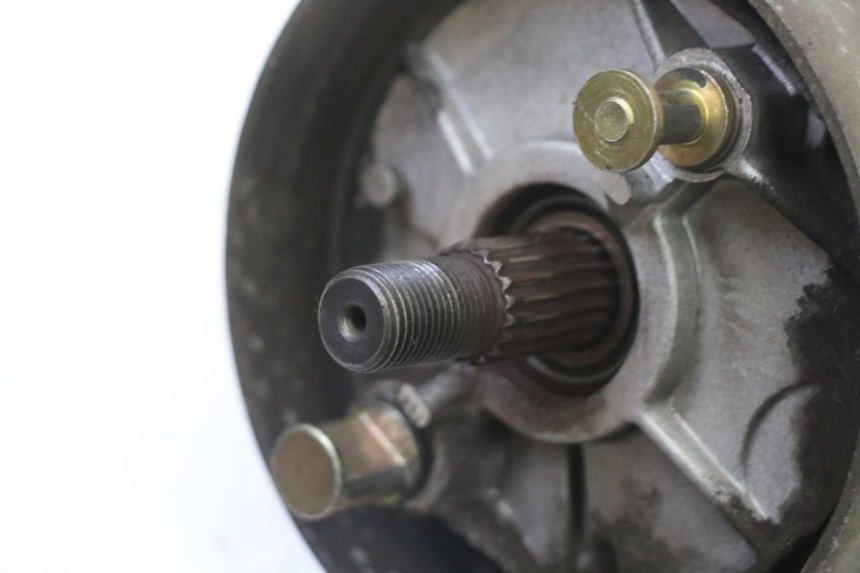 photo de NAPĘD KOŁA ORCAL CAVARO 4T 50 (2019 - 2023) - Zbliżenie techniczne