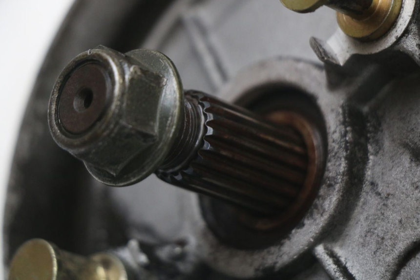 photo de NAPĘD KOŁA LONGJIA DIGITA 4T 50 (2019 - 2022) - Widok z bliska