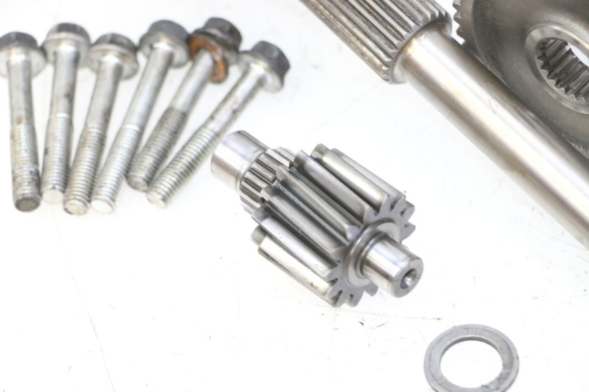 photo de NAPĘD KOŁA HONDA FES S-WING SWING ABS 125 (2007 - 2015) - Szczegóły charakterystyczne