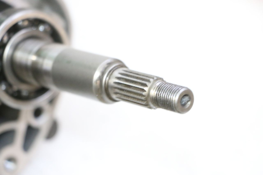 photo de NAPĘD KOŁA HONDA FES S-WING SWING ABS 125 (2007 - 2015) - Stan powierzchni