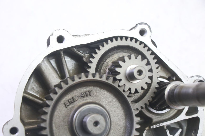 photo de NAPĘD KOŁA SYM FIDDLE 3 III 125 (2014 - 2020) - Szczegóły charakterystyczne