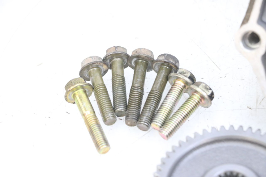 photo de NAPĘD KOŁA PEUGEOT KISBEE 4T 50 (2010 - 2017) - Alternatywny kąt