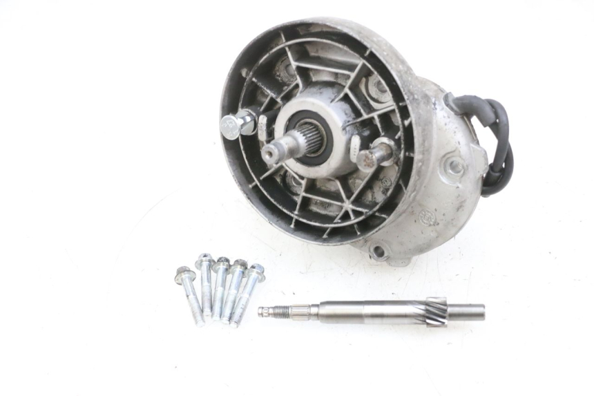 photo de NAPĘD KOŁA PIAGGIO NEW TYPHOON 50 (2018 - 2021) - Zbliżenie techniczne