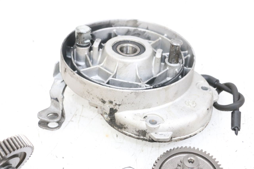 photo de NAPĘD KOŁA PIAGGIO NEW TYPHOON 50 (2018 - 2021) - Szczegóły charakterystyczne