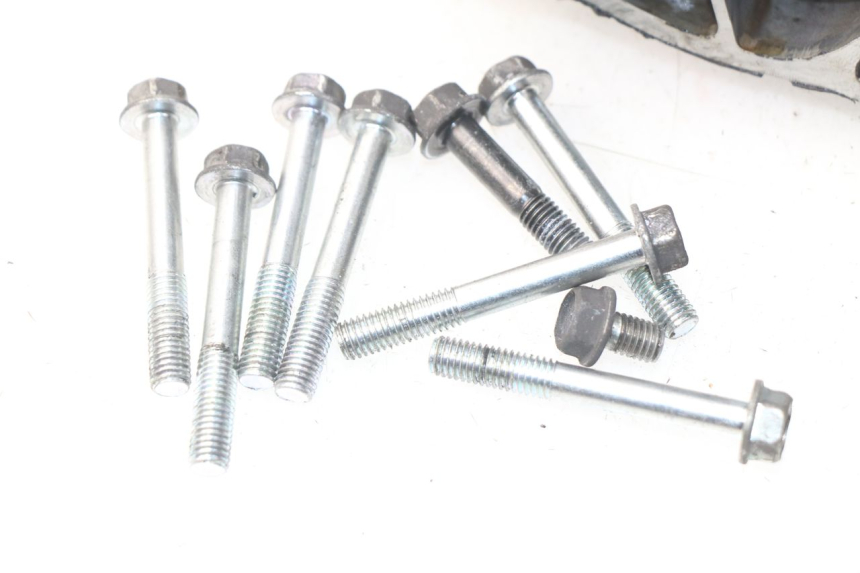 photo de NAPĘD KOŁA HONDA NSS EX FORZA 250 (2005 - 2013) - Zbliżenie techniczne