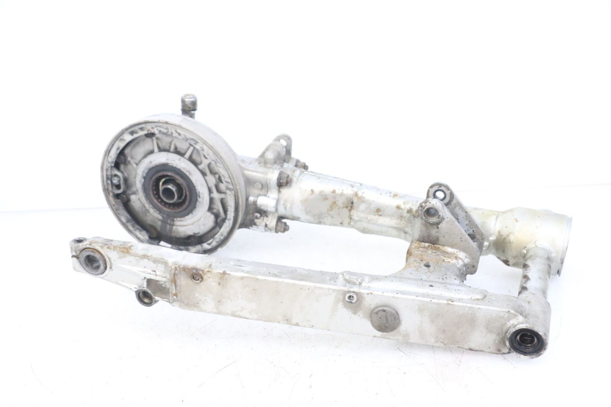 photo de NAPĘD KOŁA HONDA NTV DEAUVILLE 650 (1998 - 2001) - Szczegóły charakterystyczne