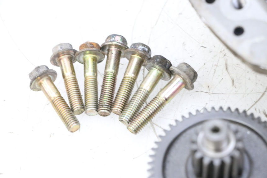 photo de NAPĘD KOŁA SYM ORBIT 2 50 (2008 - 2014) - Widok z bliska