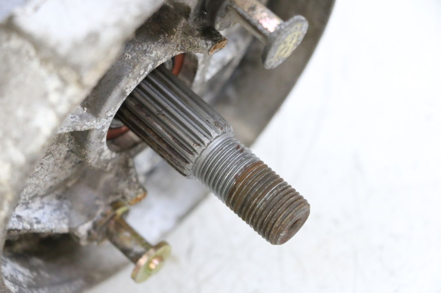 photo de NAPĘD KOŁA SYM ORBIT 2 50 (2008 - 2014) - Zbliżenie techniczne