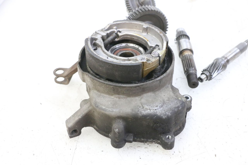 photo de NAPĘD KOŁA MBK OVETTO 4T 50 (2008 - 2016) - Inny kąt widzenia