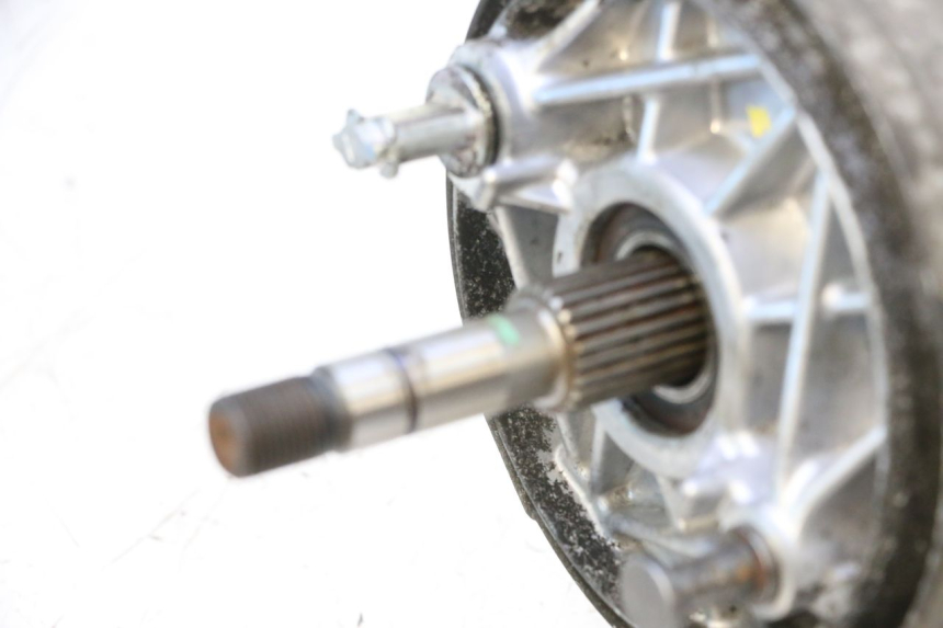 photo de NAPĘD KOŁA HONDA PCX (JF57/JF64) 125 (2014 - 2018) - Zbliżenie techniczne