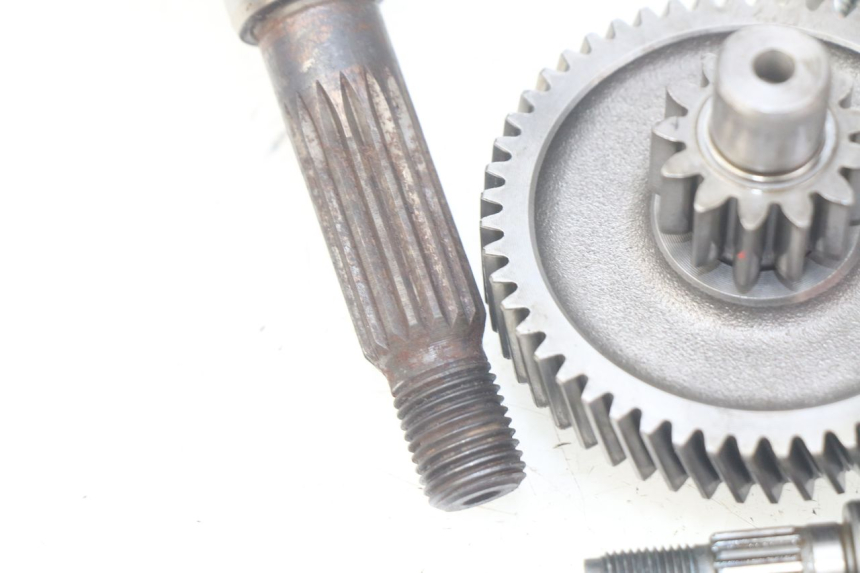 photo de NAPĘD KOŁA YAMAHA SLIDER NAKED 50 (2004 - 2018) - Szczegóły charakterystyczne