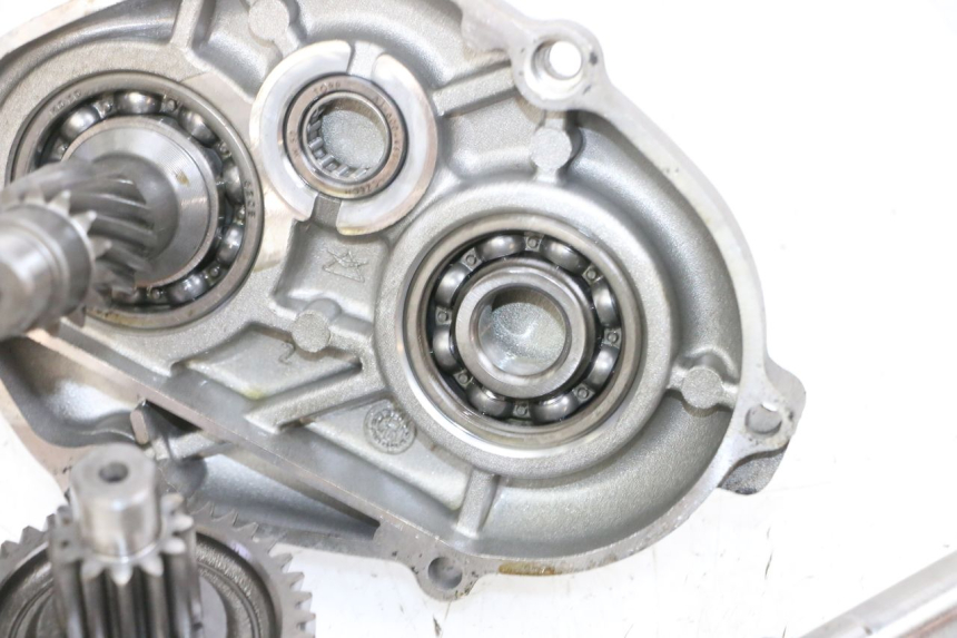 photo de NAPĘD KOŁA YAMAHA YP MAJESTY 125 (2002 - 2006) - Widok z bliska