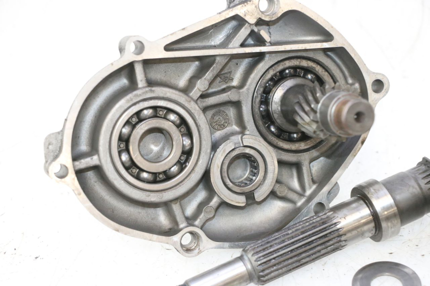 photo de NAPĘD KOŁA YAMAHA YP MAJESTY 125 (1998 - 2001) - Zbliżenie komponentów