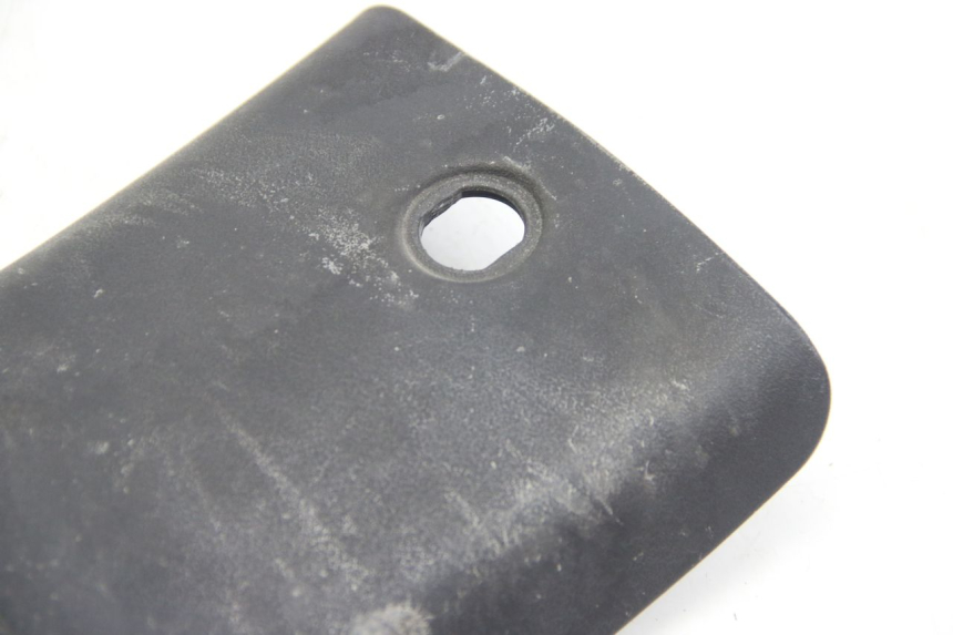 photo de KLAPKA WLEWU PALIWA APRILIA ATLANTIC 500 (2002 - 2003) - Inny kąt widzenia