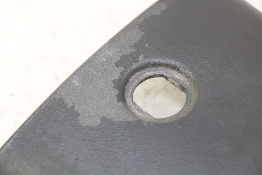 photo de KLAPKA WLEWU PALIWA APRILIA ATLANTIC 125 (2003 - 2009) - Zoom stanu zużycia