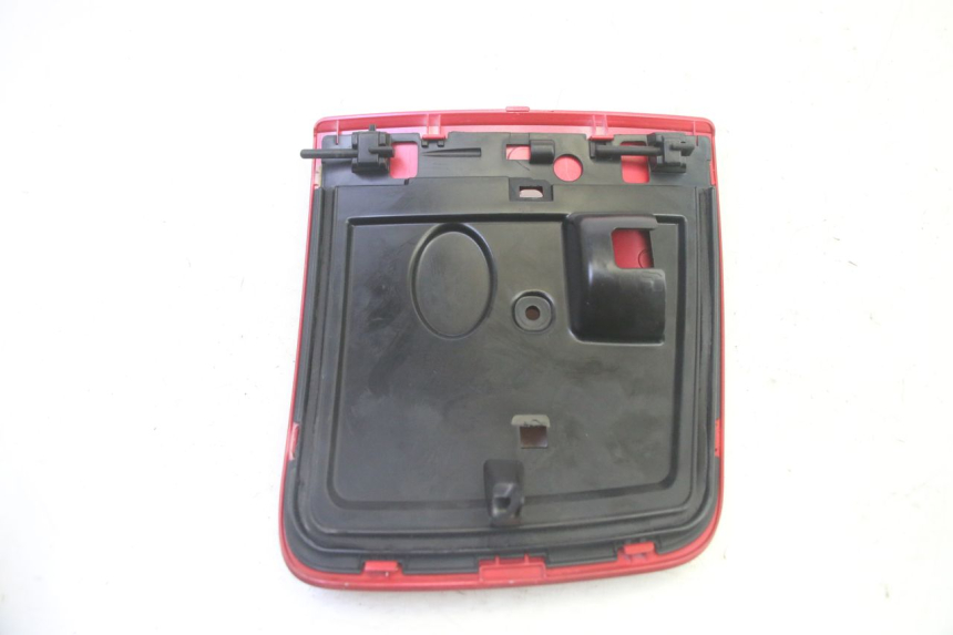 photo de KLAPKA WLEWU PALIWA PEUGEOT DJANGO 4T 50 (2014 - 2019) - Zbliżenie techniczne