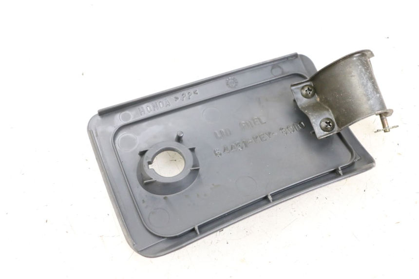 photo de KLAPKA WLEWU PALIWA HONDA FES PANTHEON 2T 125 (1998 - 2002) - Szczegół części