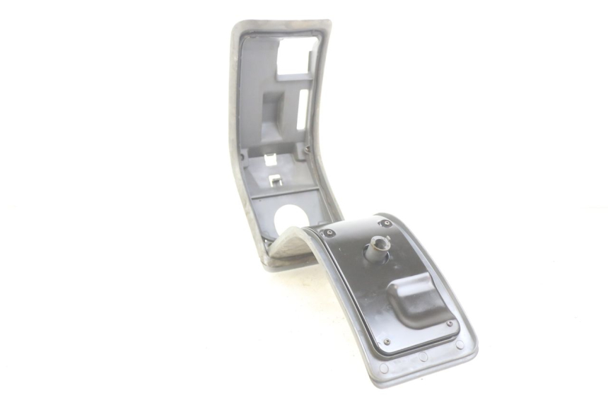 photo de KLAPKA WLEWU PALIWA PIAGGIO HEXAGON 2T 125 (1994 - 1998) - Zbliżenie techniczne