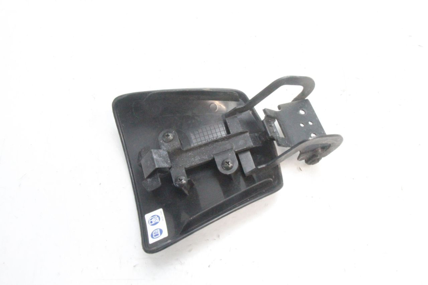 photo de KLAPKA WLEWU PALIWA HONDA PCX (JF28) 125 (2009 - 2011) - Inny kąt widzenia