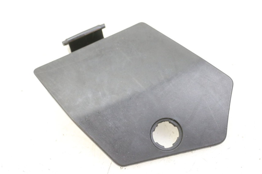 photo de KLAPKA WLEWU PALIWA PEUGEOT CITYSTAR 125 (2011 - 2017) - Widok główny